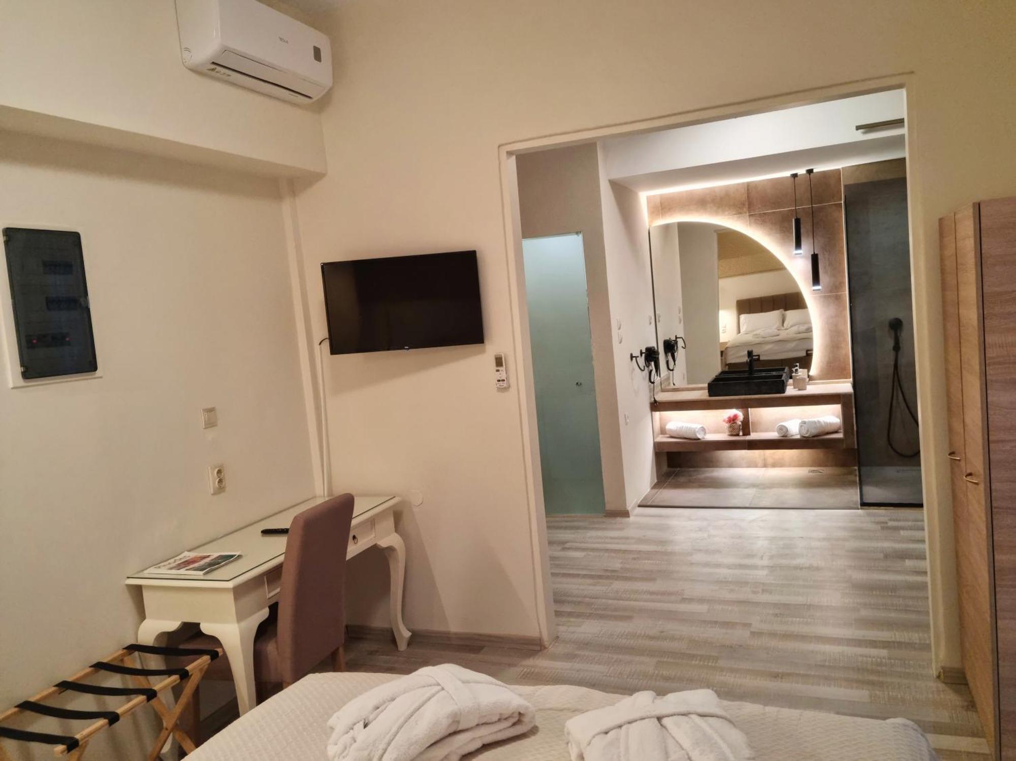 Golden City Center Suites Rhodes City Номер фото