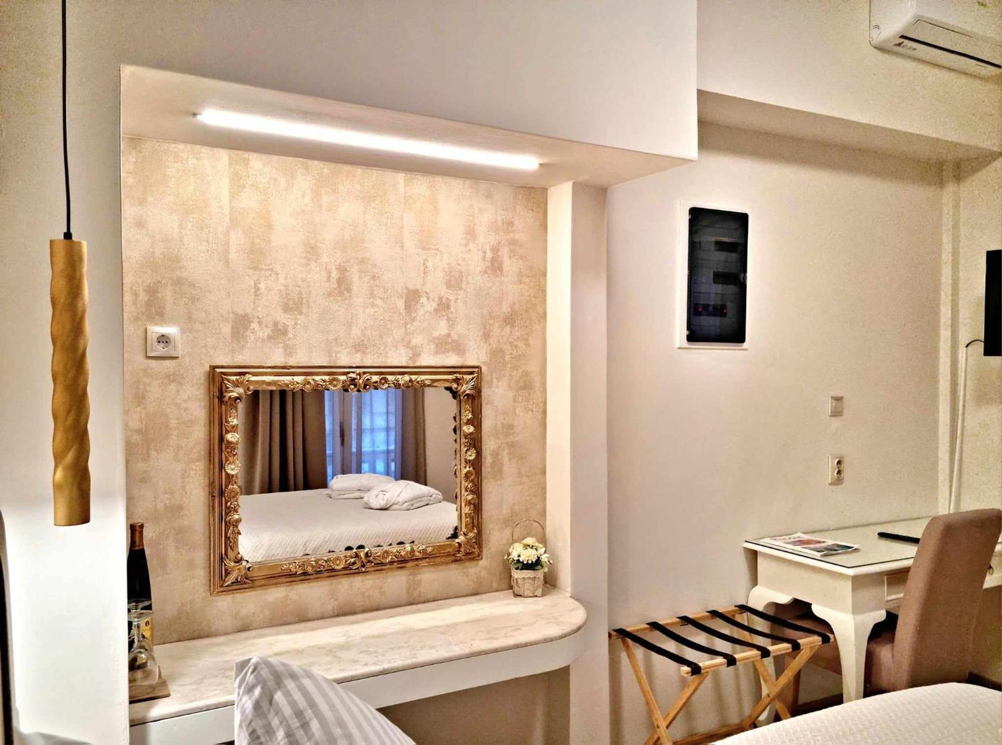 Golden City Center Suites Rhodes City Екстер'єр фото
